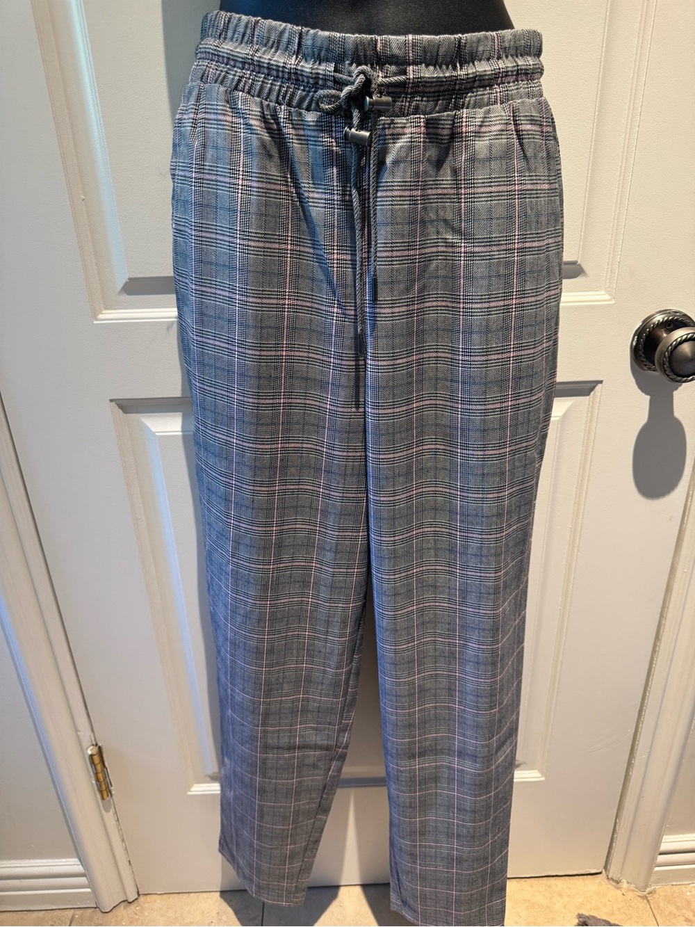 WITHBLACK Gray Plaid Pants with Pink Windowpane